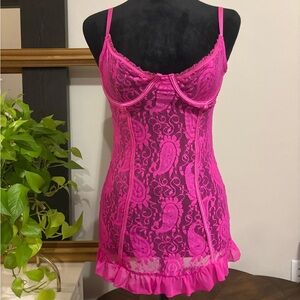 Seven til' Midnight Fuchsia Pink Paisley Chemise